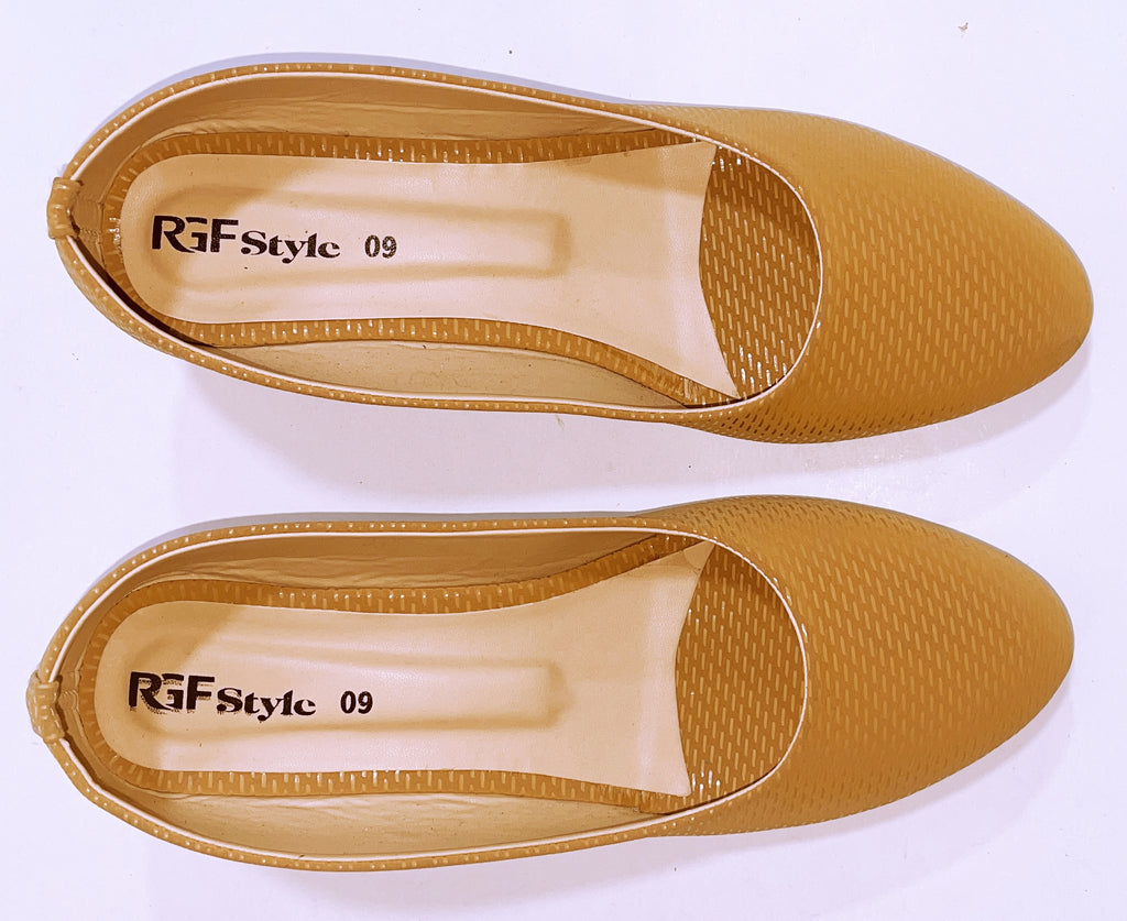 Ladies Covered Heel Shoe 992C Beige